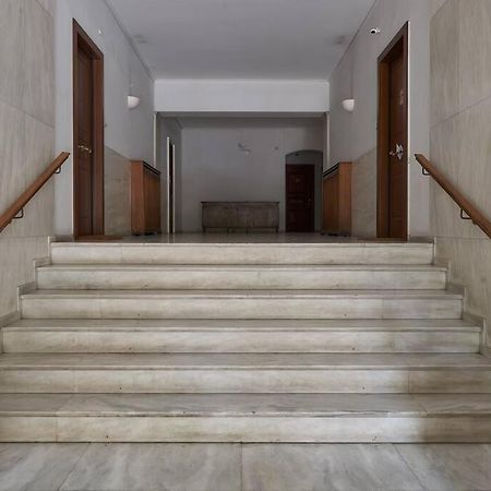 Little Gem: Modern Urban Retreat Apartment Athens Luaran gambar